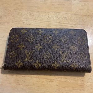Louis Vuitton Monogram Porte Monnaie Zippe Zippered Wallet
